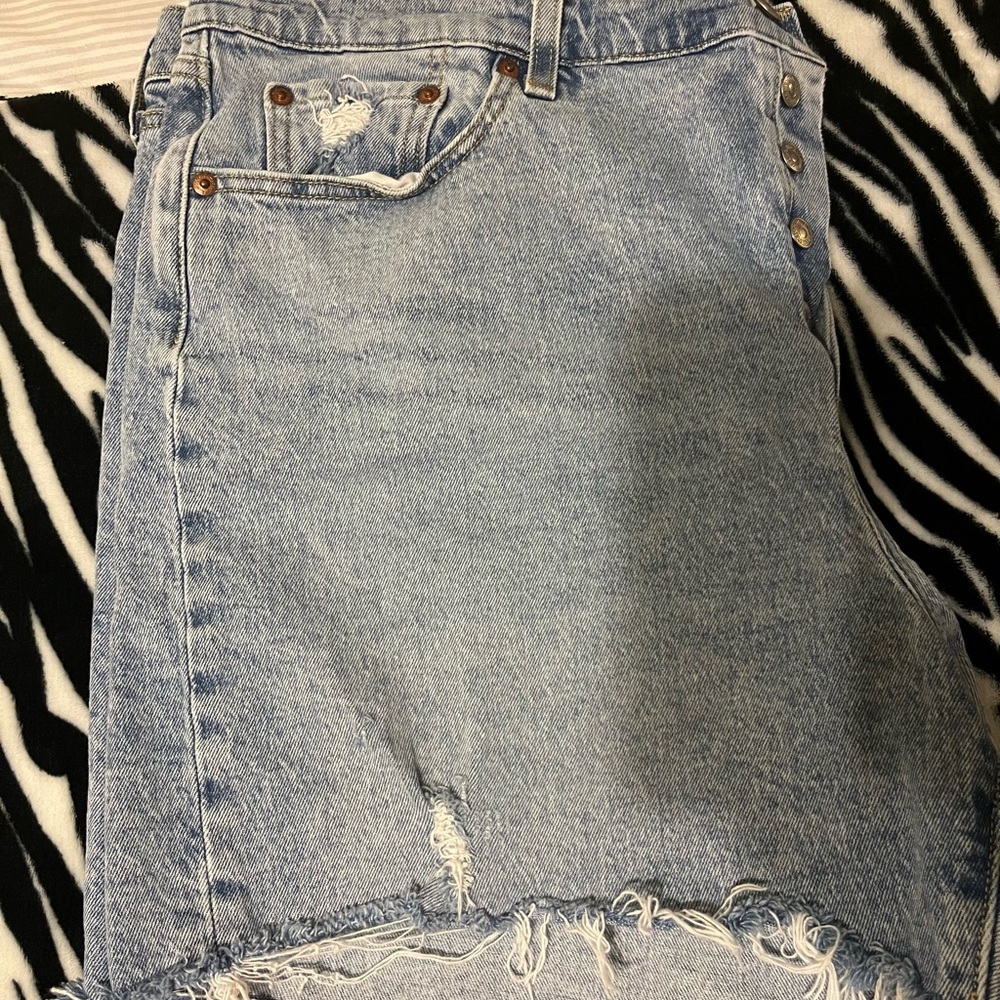 Womens Levi shorts